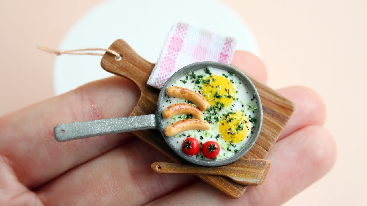 A set of miniature foods for Dollhouse and dolls. Kitchen. Tutorial. DIY. Миниатюрная яичница.
