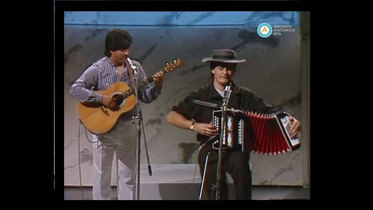ANTONIO TARRAGÓ ROS - Ríograndense / El cielo del albañil (En Vivo 1988)