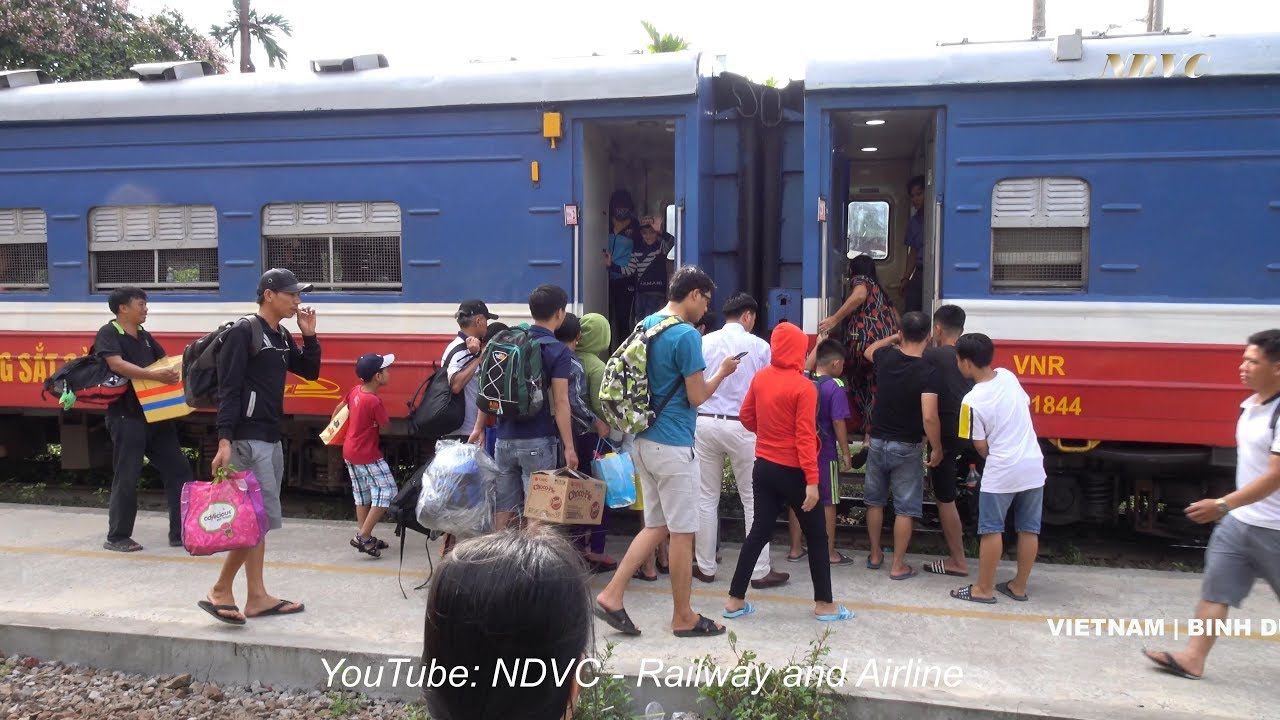 DI AN STATION | ĐOÀN TÀU SE10 VÀO GA ĐÓN KHÁCH VÀ RỜI GA RA HÀ NỘI (01/09/2019)