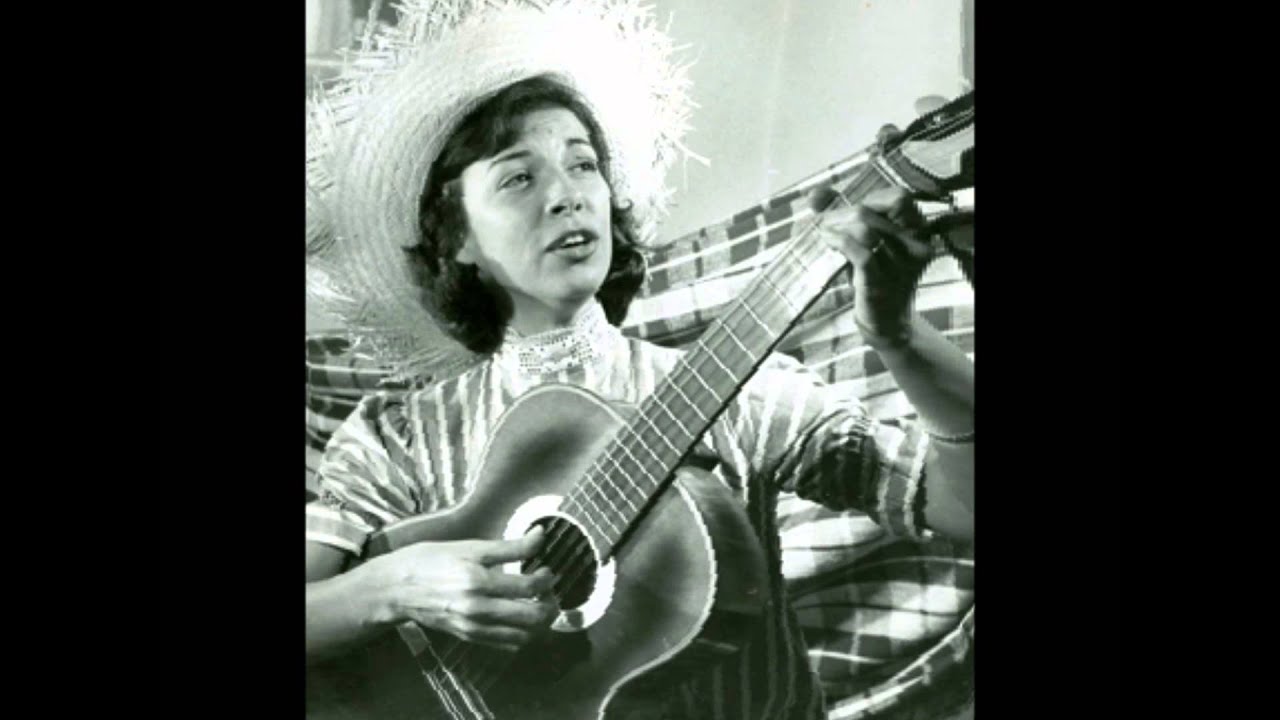Inezita Barroso - CASA DE CABOCLO - Chiquinha Gonzaga, Hekel Tavares e Luiz Peixoto - ano de 1956