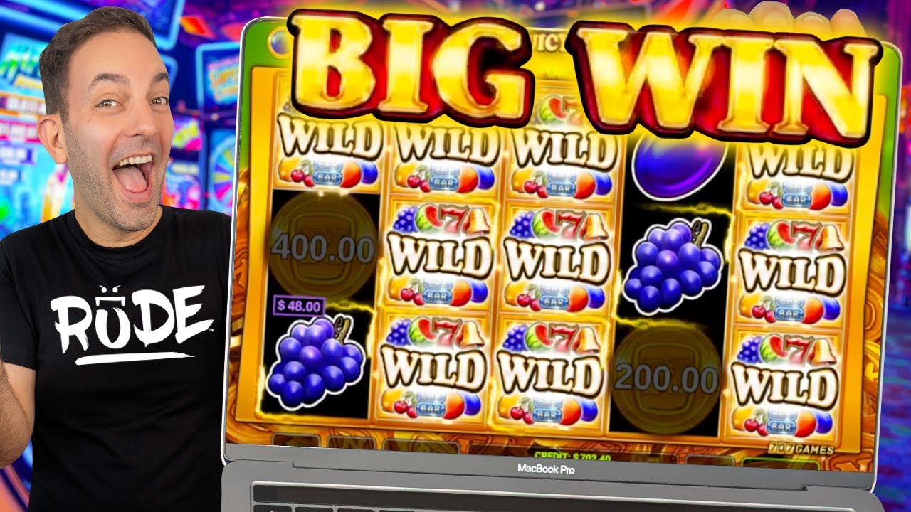 A Juicy JUICY Hold & Spin Game!
