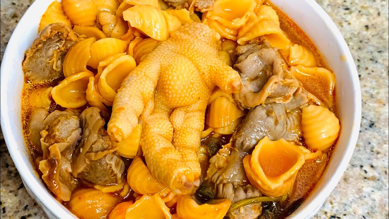 Sopa Con Patitas De Pollo Y Mollejas