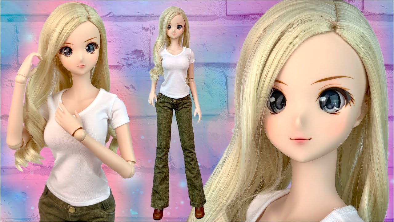 Meet MELODY: Our first SMART Doll (Unboxing & Review)