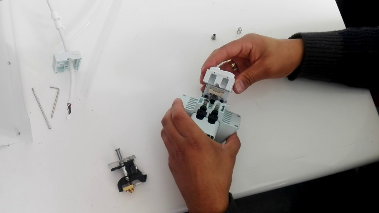 Assembly extruder ultimaker 3