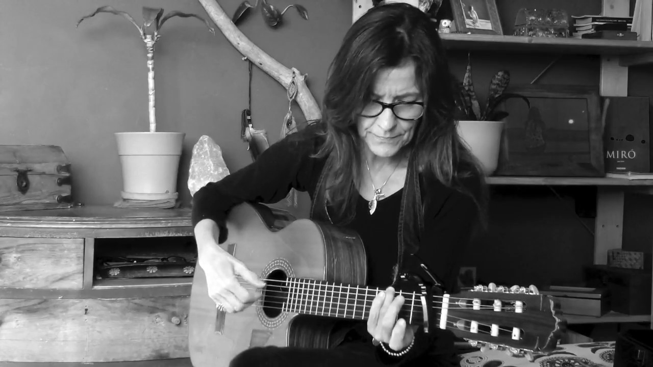 Cristina Narea 