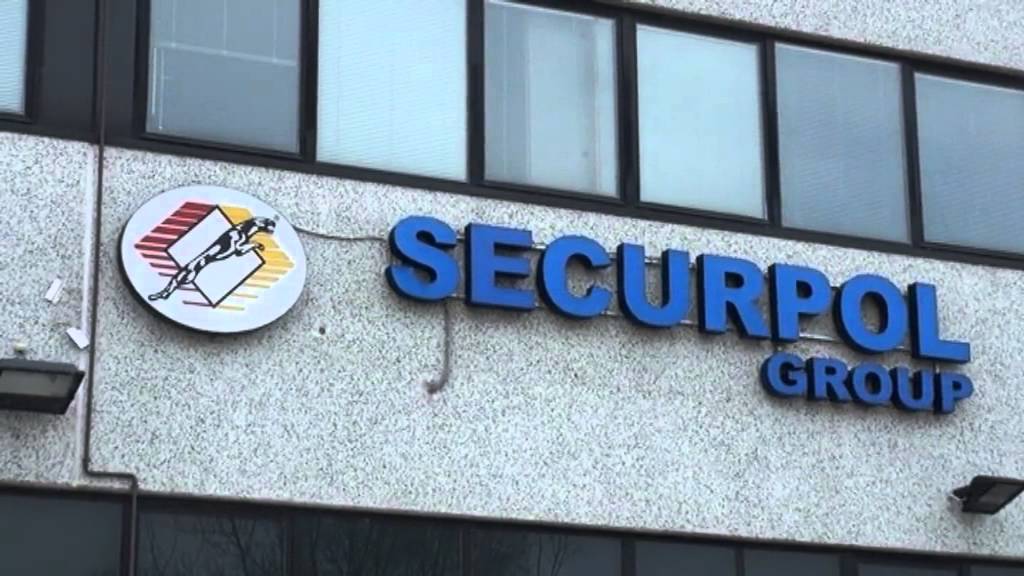 2016-04-04 - ASSALTO CAVEAU- RITROVATE NEL SENESE 4 AUTO DEL COMMANDO