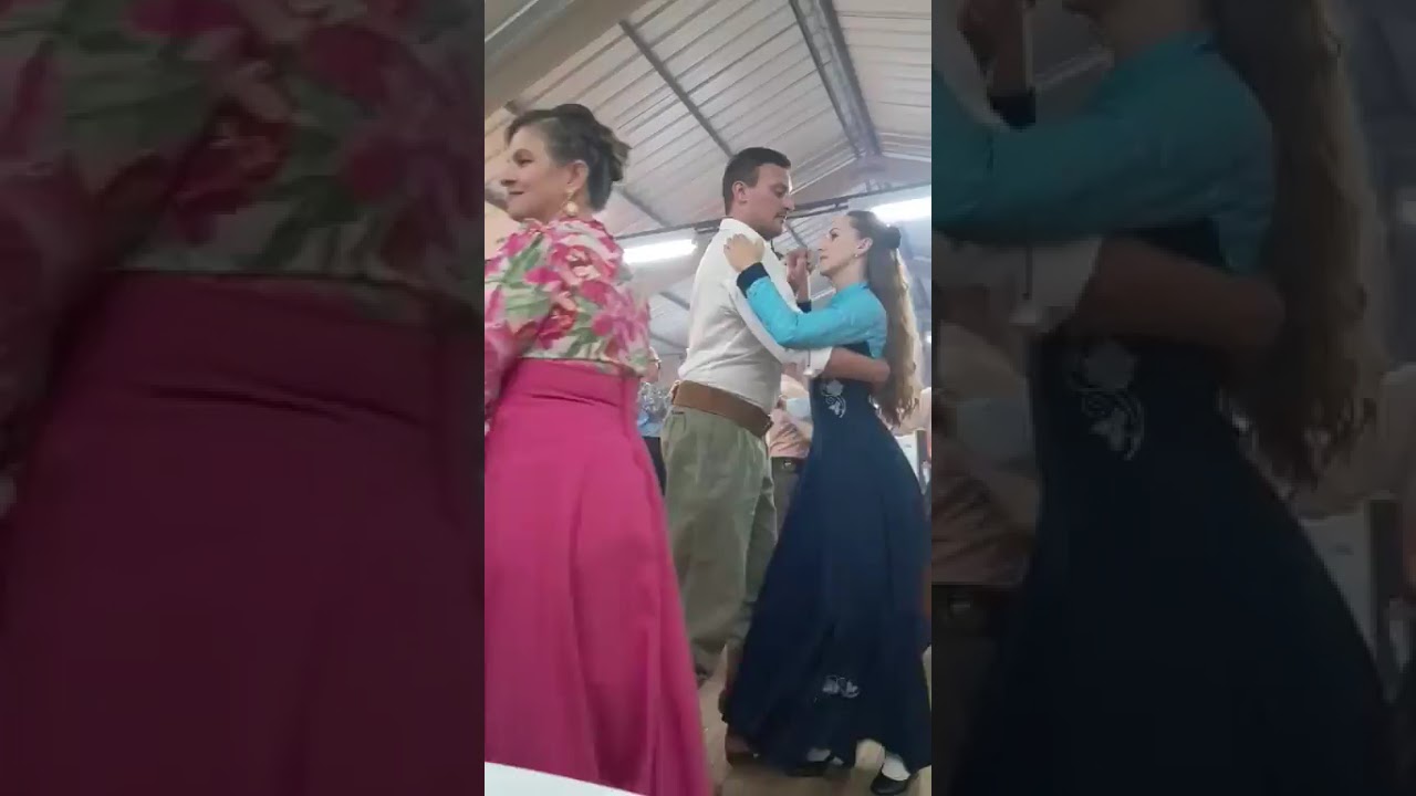 Baile no CTG Tropeiro  Velho em Panambi 