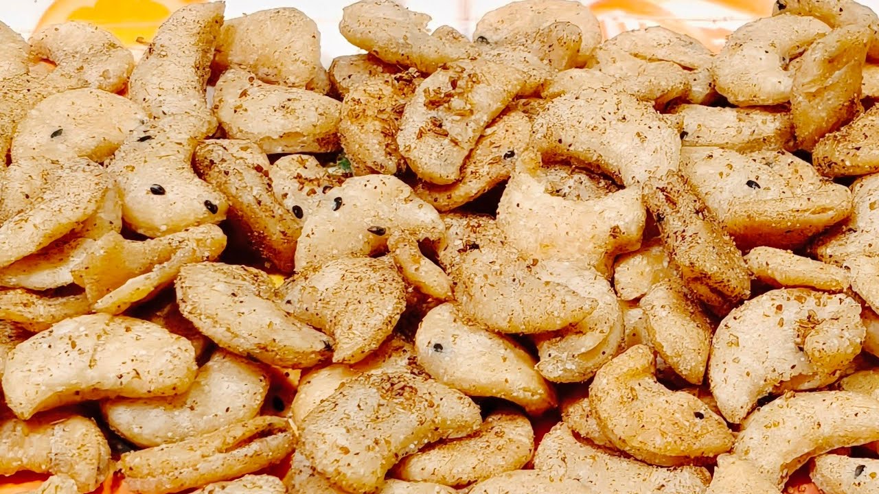 Mahine Bhar Ke Liye Store Karke Rakhen! Indian Snacks ! सूजी आटा मैदा से बने क्रिस्पी क्रंची काजू !