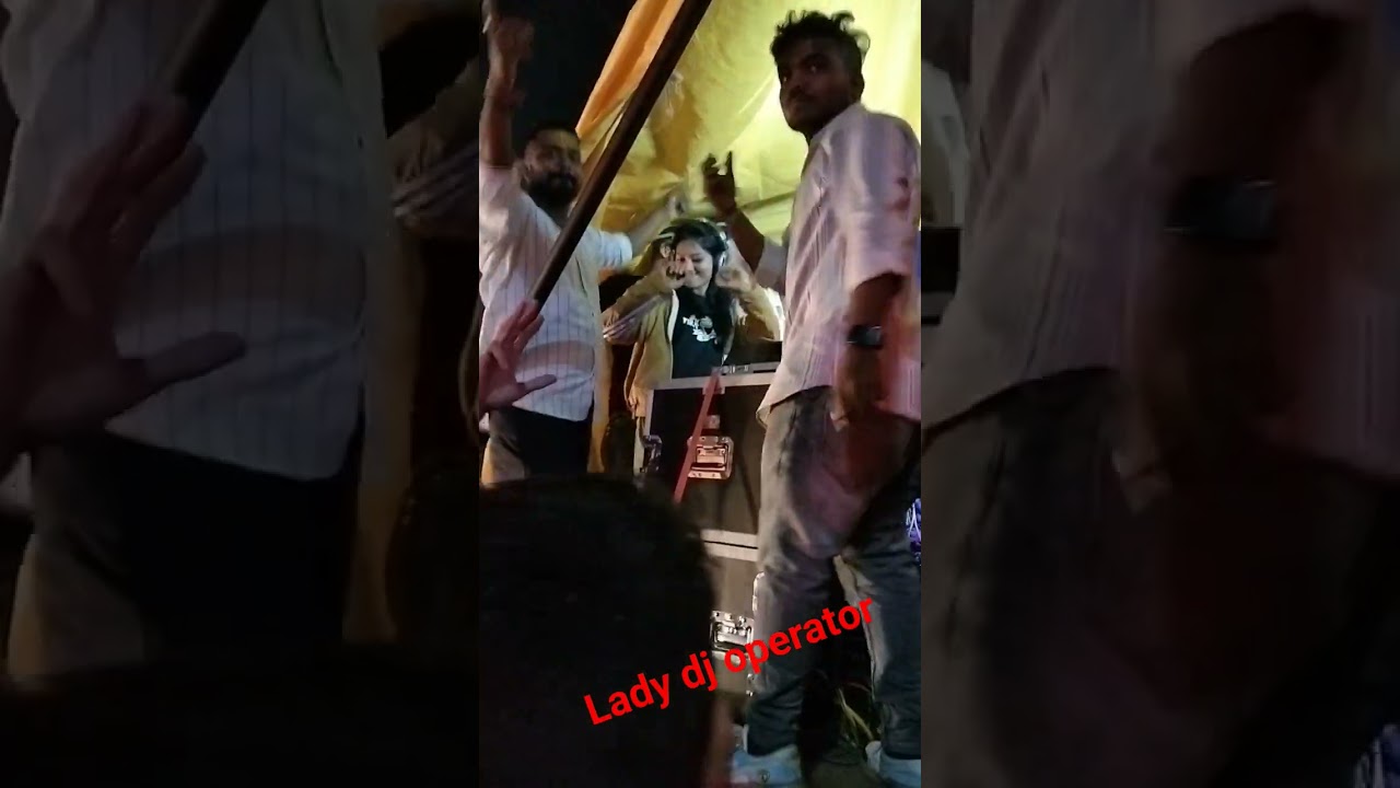 lady operator on full fire chikkodi Ganesh utsav 2K23