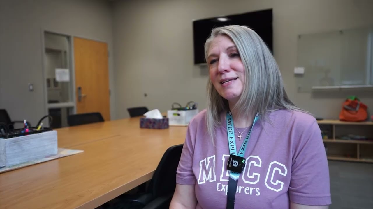 Preschool teacher overcomes rare heart condition to continue life in the classroom