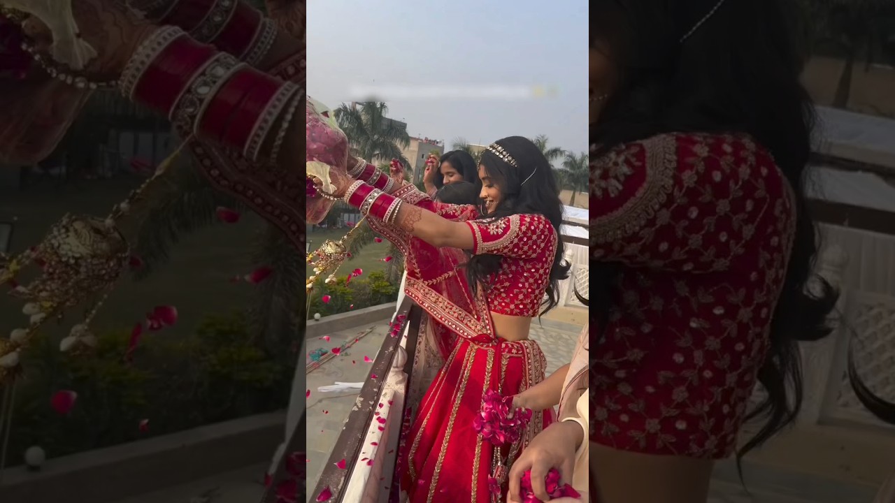 The girl making a unique saree from  wedding flowers ❤️ 