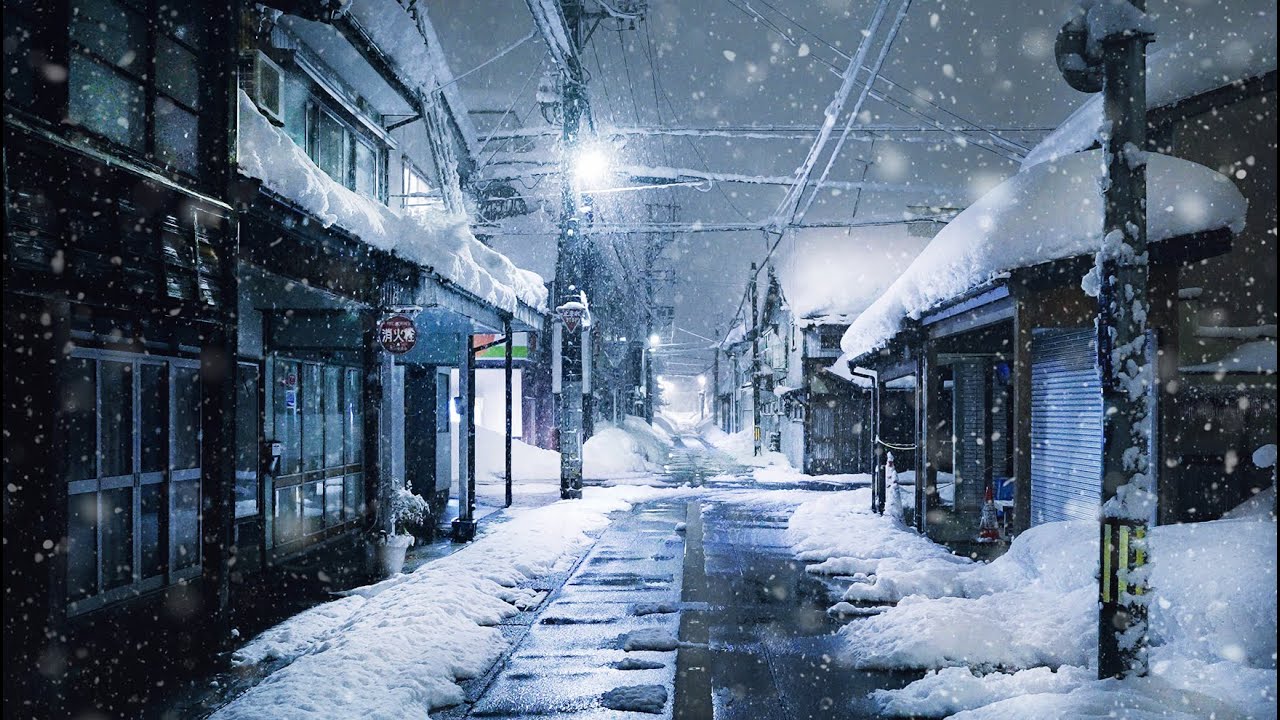1AM Snowfall Night Walk in Takada, Japanese countryside (Joetsu, Niigata) //4K HDR