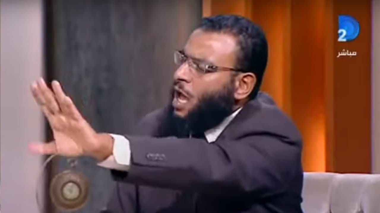 وليد اسماعيل ينفجر بوجه شيعى ويلقنه درساً بعدما سب صحابة النبى ع الهواء !