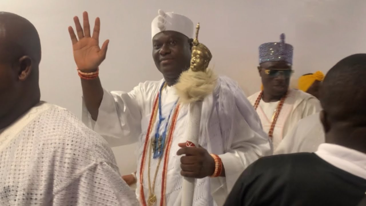 Ooni of Ife&rsquo;s Grand Royal Entrance at His 10th Coronation Anniversary Thanksgiving Service