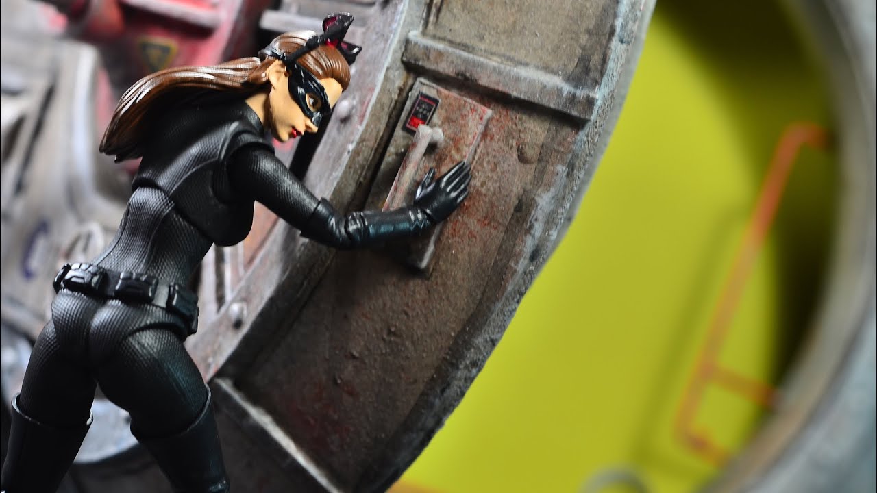 S.H. FIguarts The Dark Knight Rises Selina Kyle (Catwoman) Review