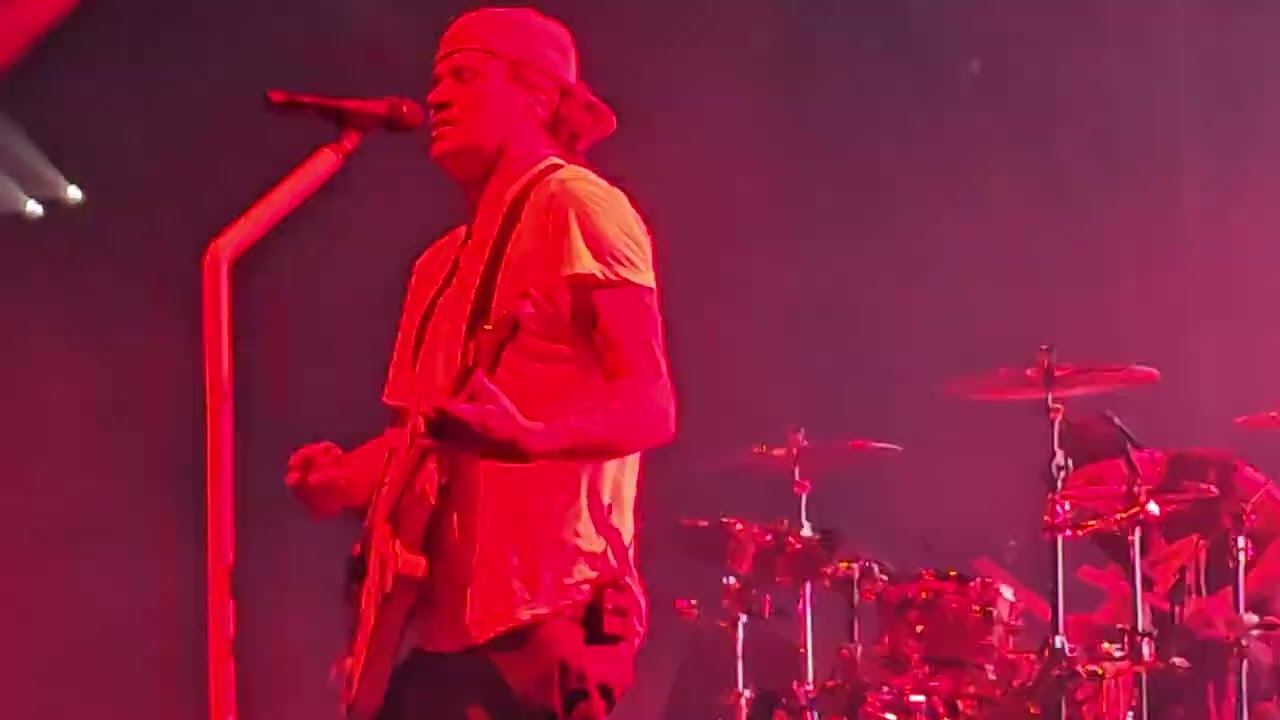 Blink-182 - Dysentery Gary (Live at RAC Arena, Perth, Australia, 8th February 2024)