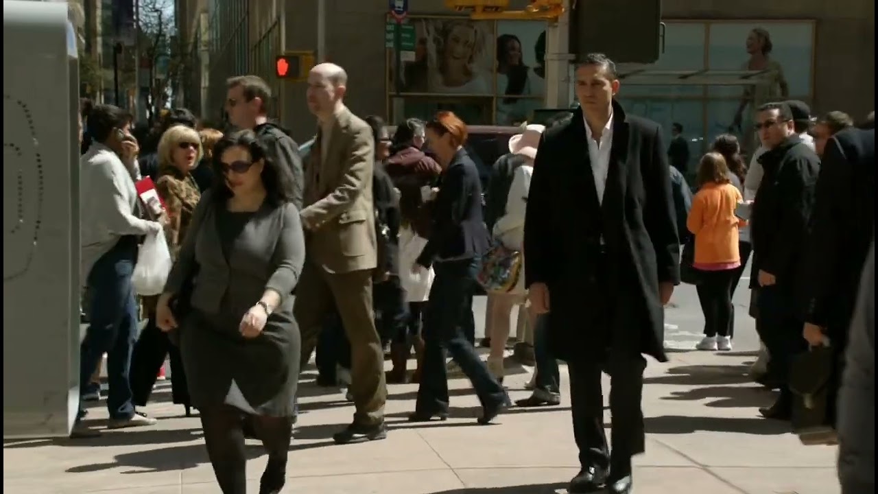 The Machine calls Reese for the first time - Person Of Interest 2x01