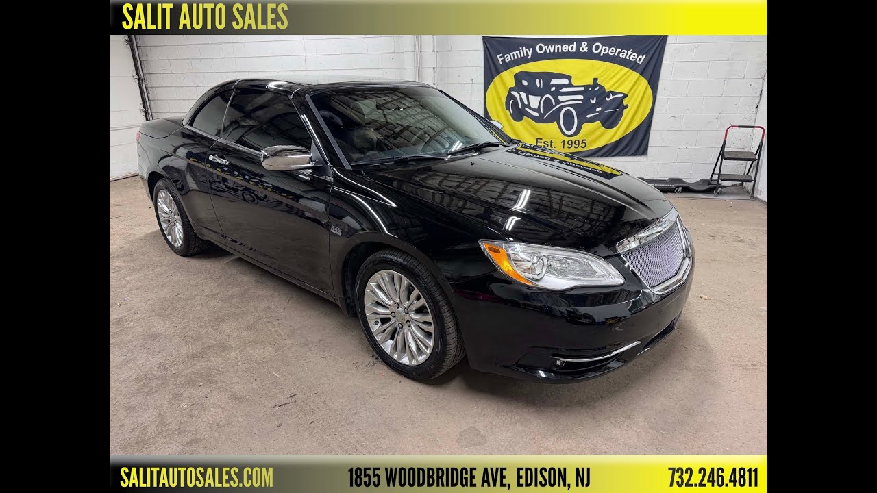 2013 Chrysler 200 Limited Power Hardtop convertible
