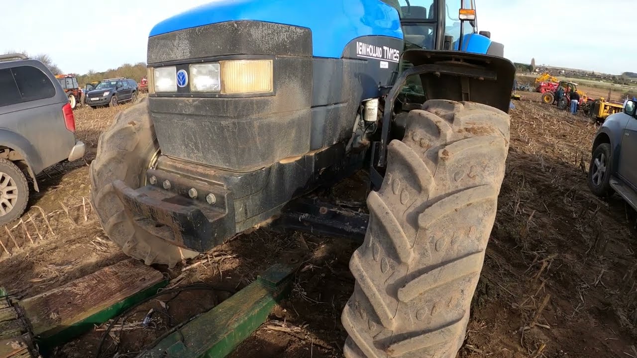 2002 New Holland TM125 7.5 Litre 6-Cyl Diesel Tractor (125 HP)