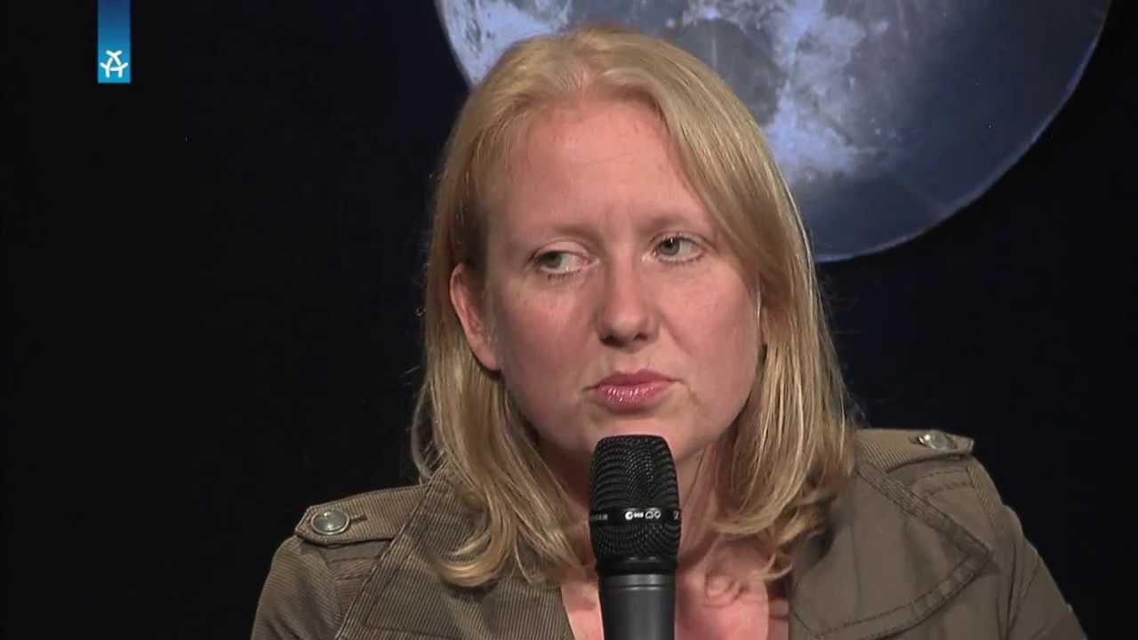Lisa Paus INTERVIEW | Adwoa Hackman LIVE