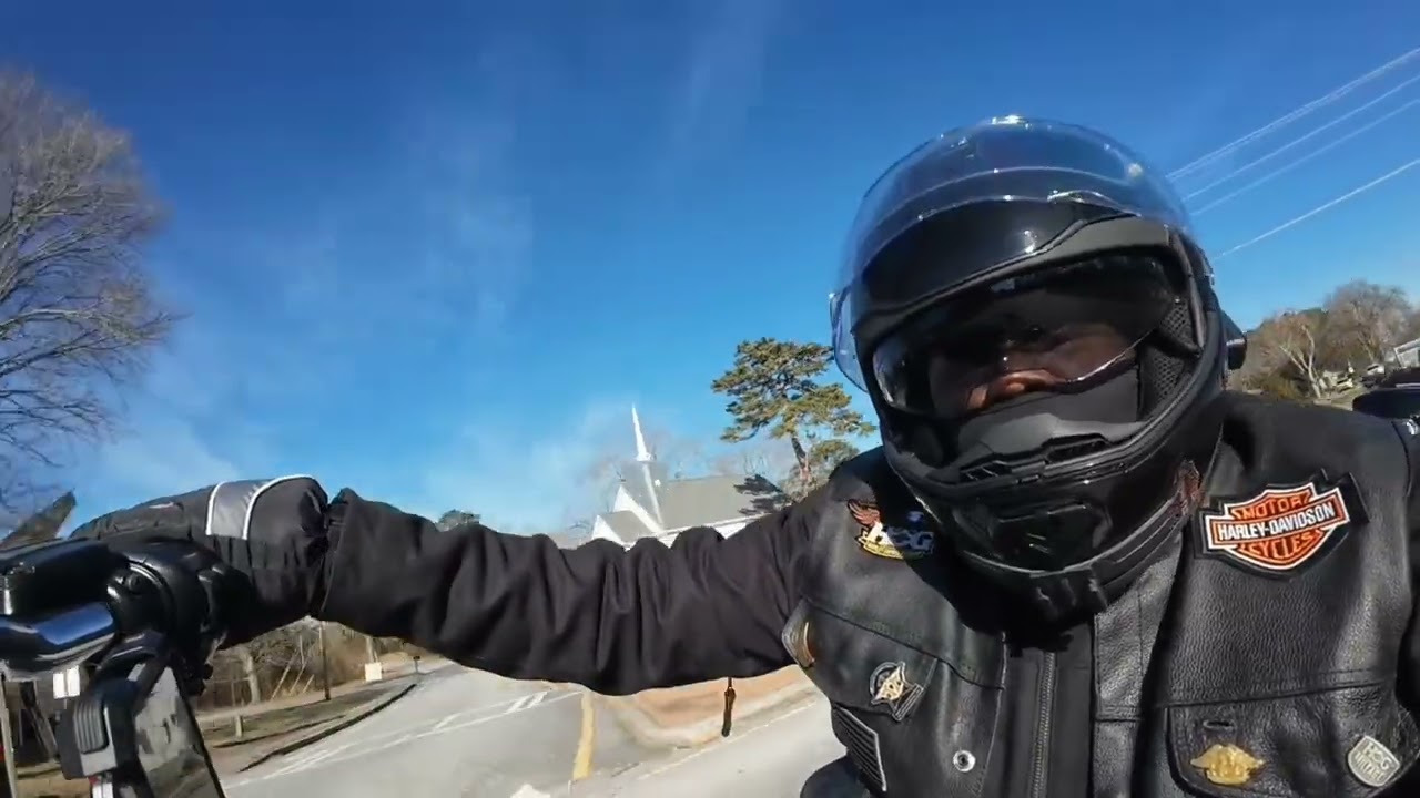 Celebrating Life on 2 Wheels | Group Ride For Lunch| Sunday Funday 