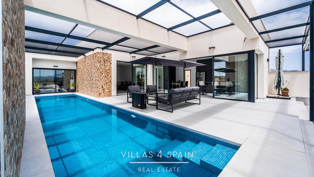 Dream villa for sale in Pinoso Spain 3 Bedroom 4 Bathroom Villa with Private Pool Alicante - V4S2401