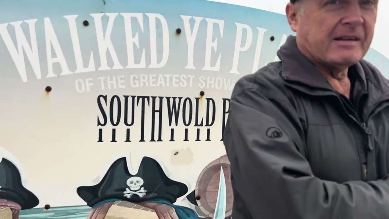 Part 3:- Time for a bath! Southwold Pier, Suffolk. 09.11.2024.