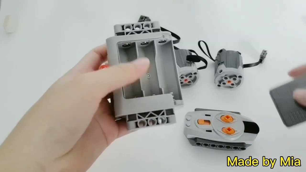 How to use LEGO power function train?