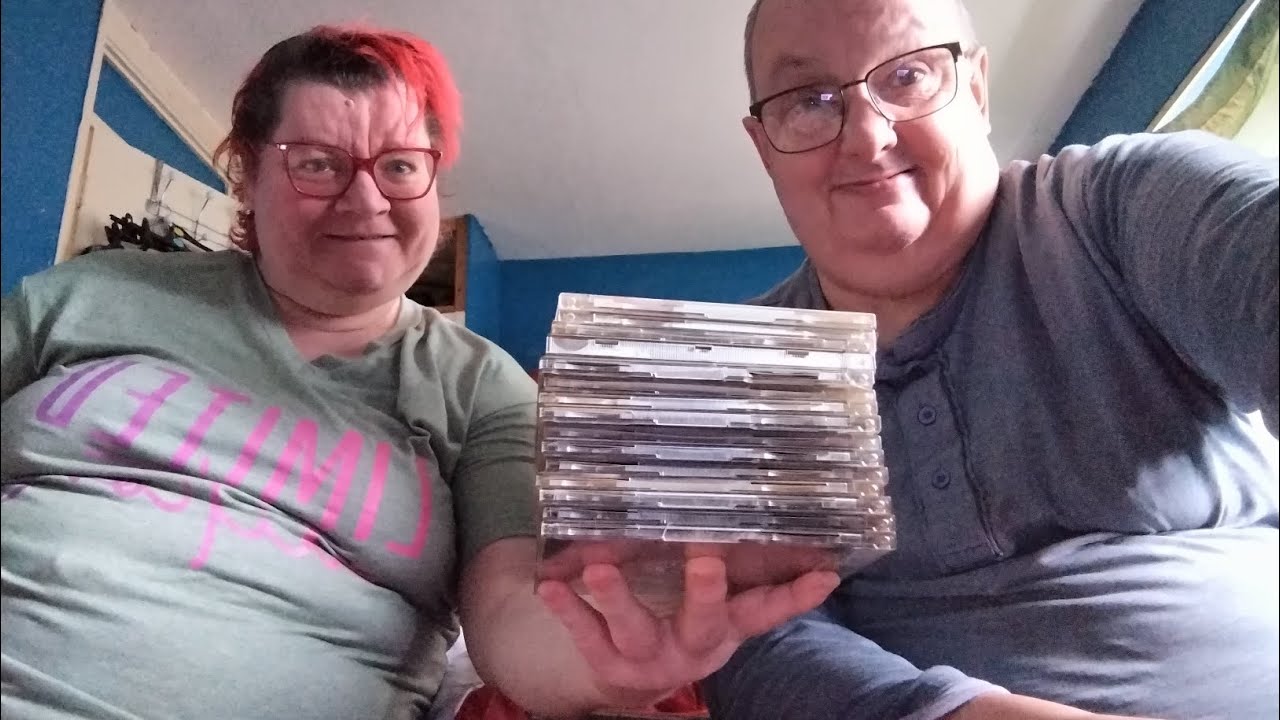 Сборник синглов на CD #CD #Музыка #Синглы