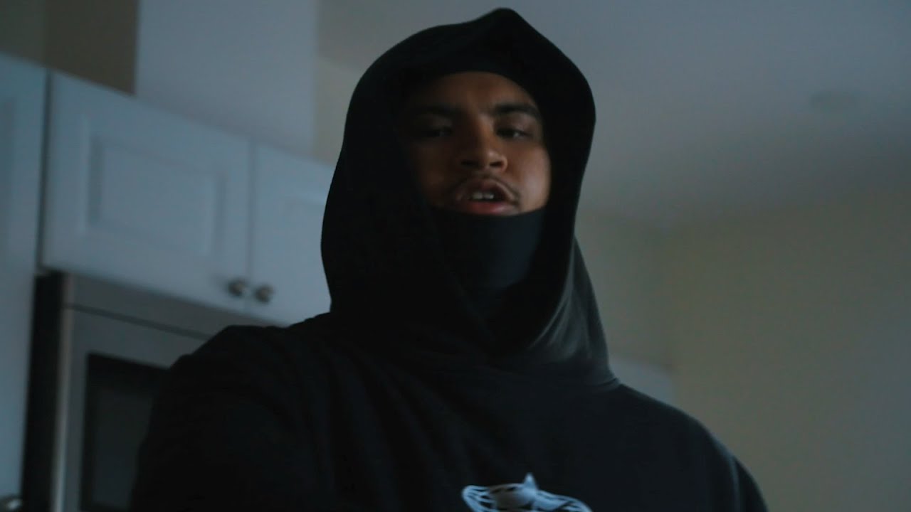 KeepItPeezy - Plastic (Official Music Video) II Dir. Phvzes