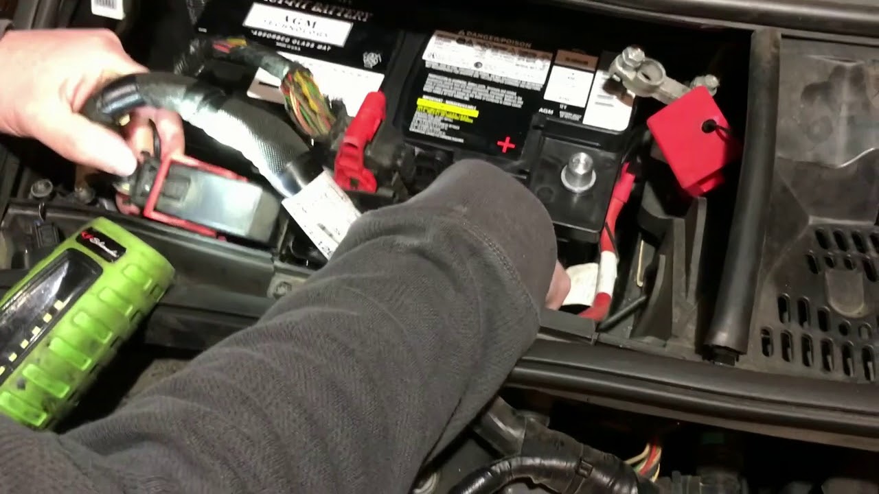 2011 land rover range rover HSE full size battery replacement