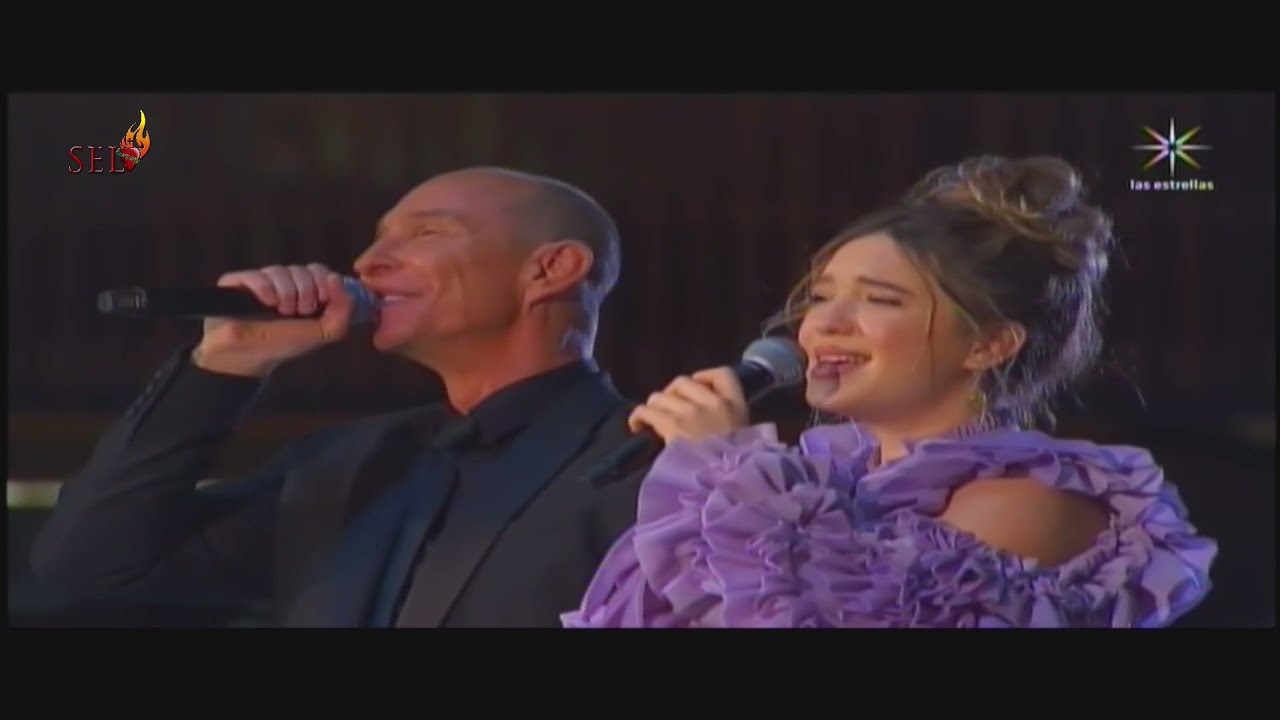 Erick y su Hija Mia Rubín Cantan 