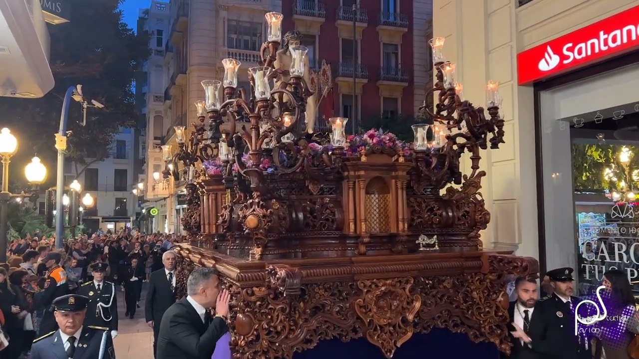 Llegada a Catedral del paso de Cristo de la Hermandad de Humildad y Paciencia de Alicante