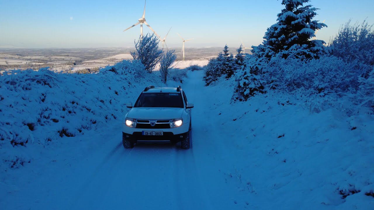 Dacia Duster climbing in snow in Ireland - January 2026