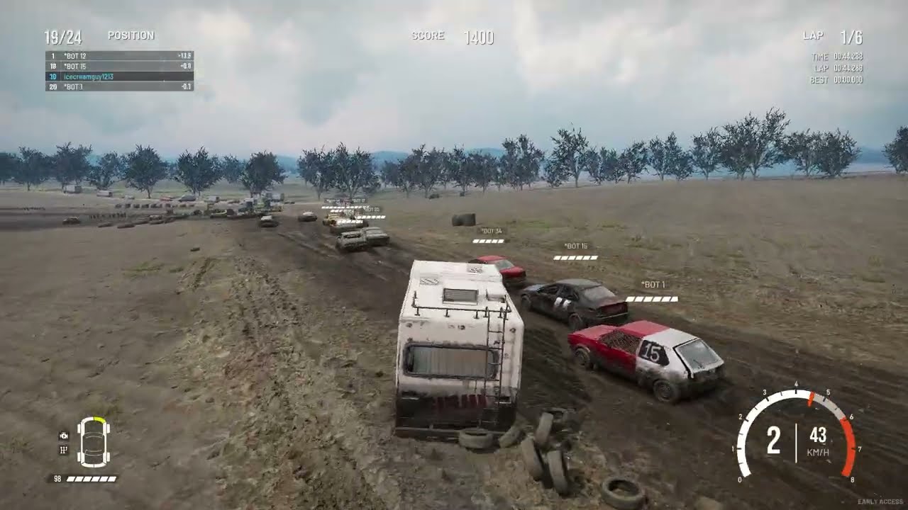 Motorhome mauls other cars on Moorfeld Crash in Wreckfest 2