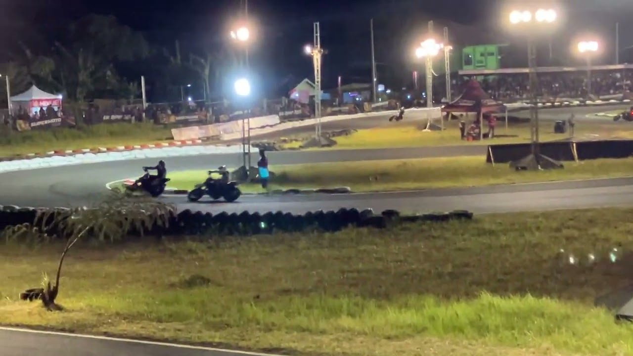 Last Lap Superchallenge Supermoto Race Sirkuit Boyolali - 310824