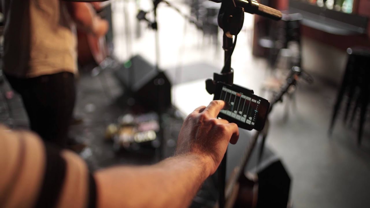 Mackie DL32R Features – Complete Wireless Mixing