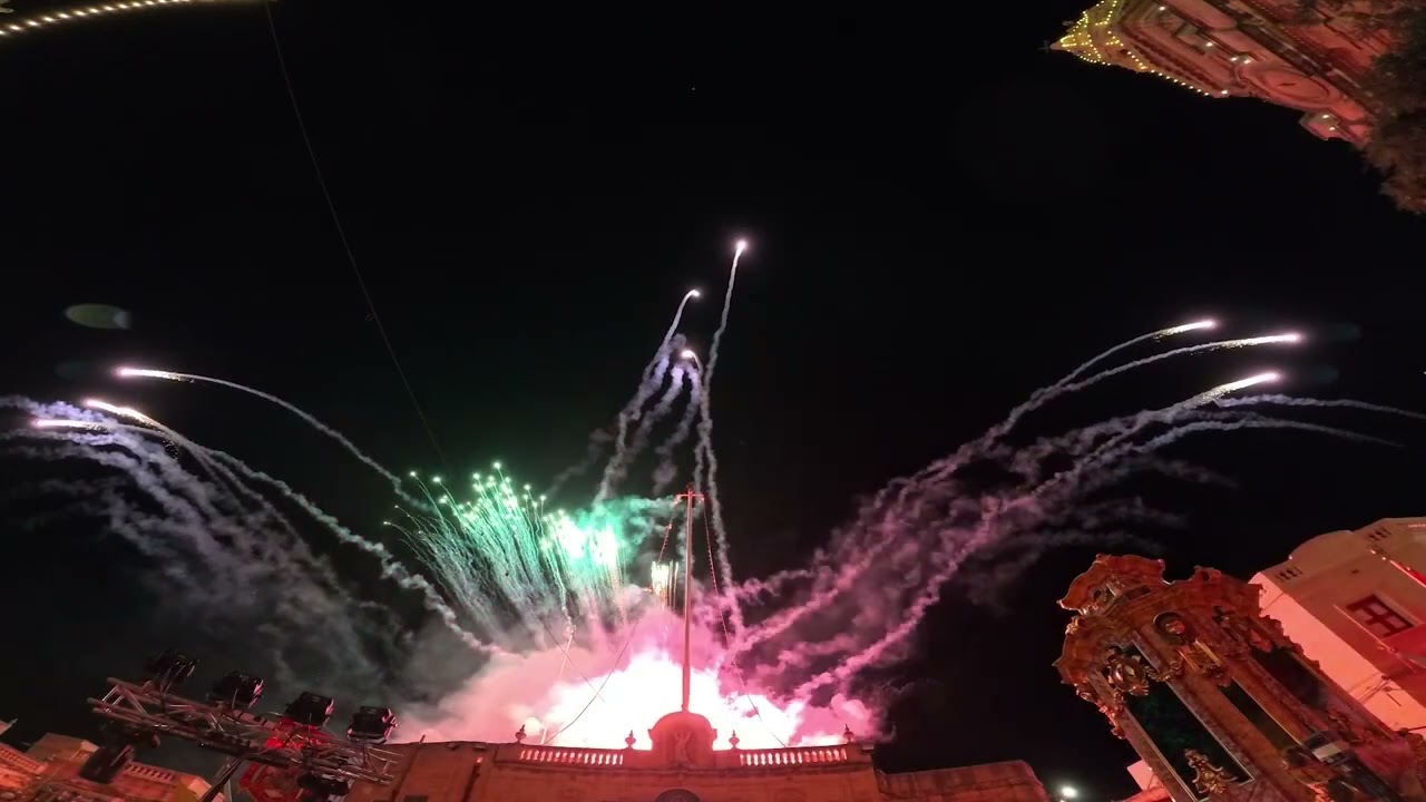 Rooftop Pyromusical Display