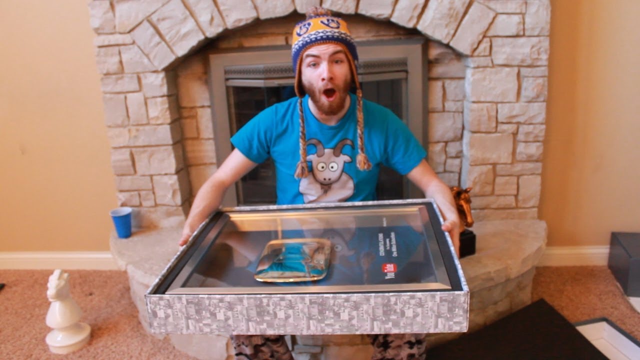 EPIC YOUTUBE AWARD by Whiteboy7thst