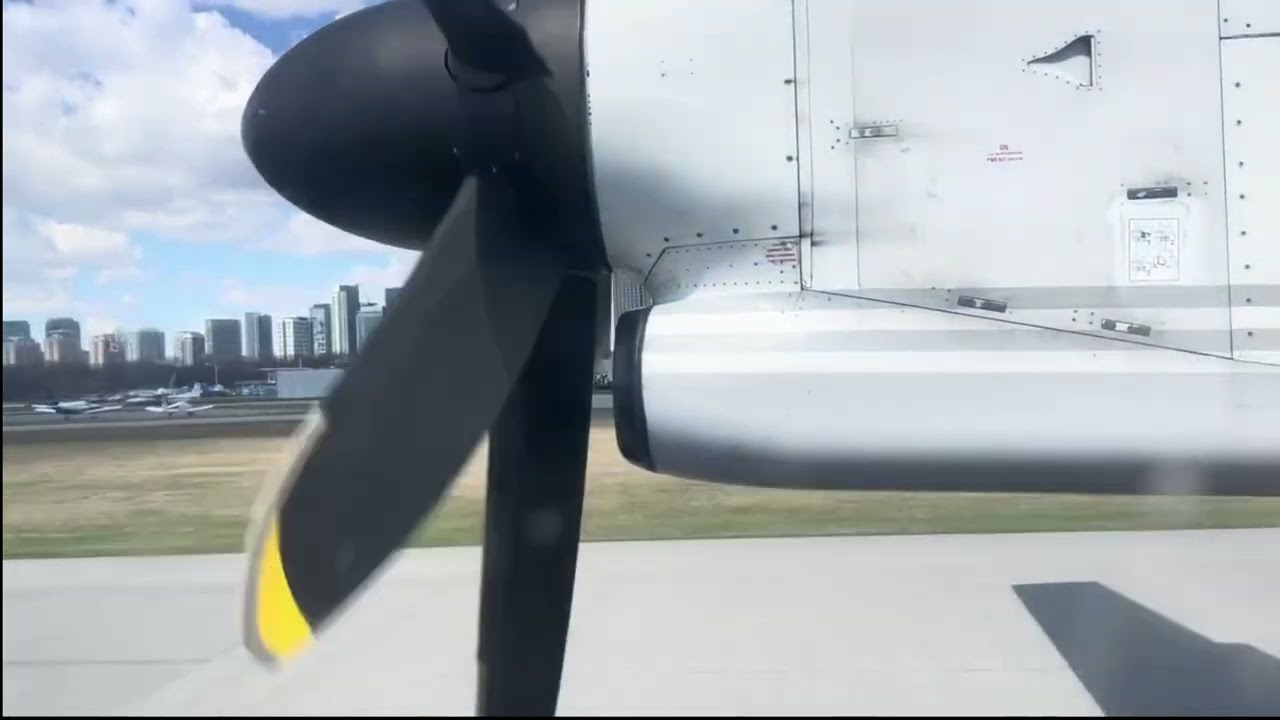 Porter Dash 8-400 Flight Toronto City (YTZ) to Newark (EWR) 04/15/2024
