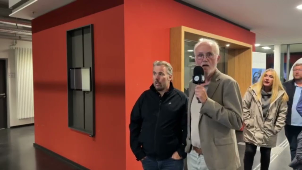 FDP-Fraktionsvorsitzender Burkhard Henneken in der MiB-Wahlarena