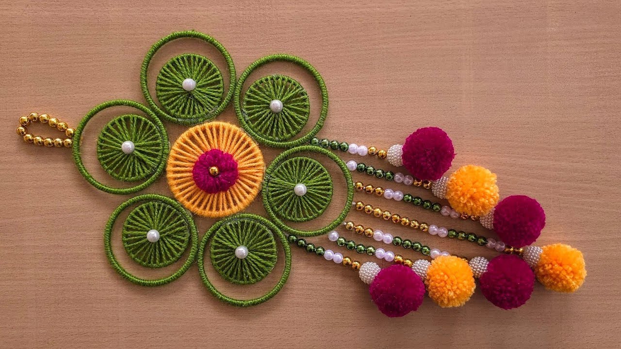 New ! Woolen Flower Wall Hanging using Old Bangles - Home Decor Ideas | Easy Wall Hanging Idea