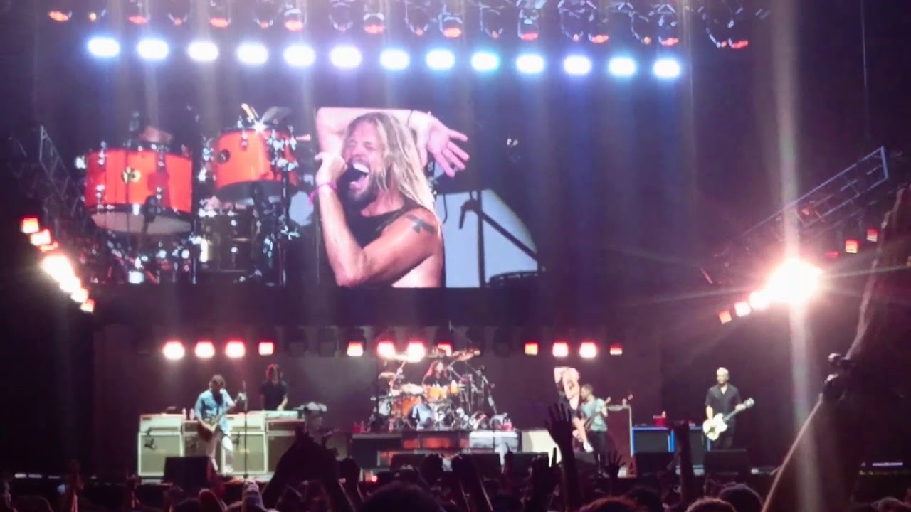 Foo Fighters - Under Pressure (Queen Cover) Dave Grohl Drums