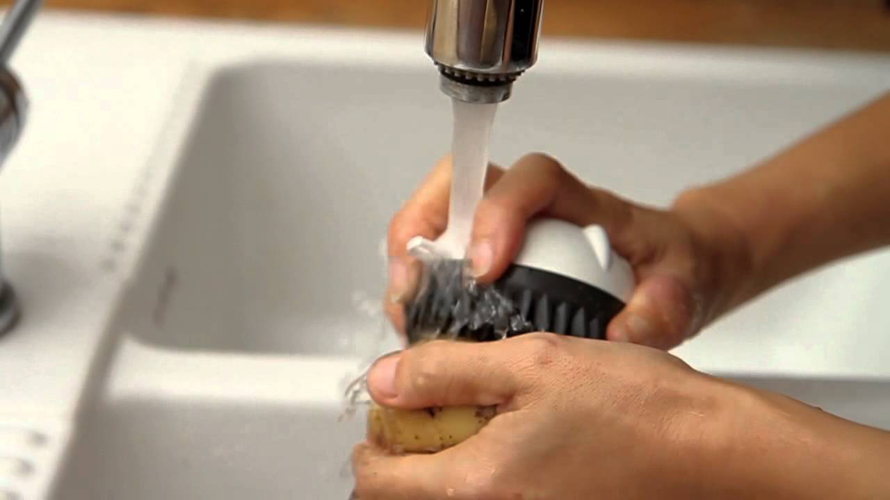 Uutensil SCRRUB - vegetable brush, innovative kitchen tools