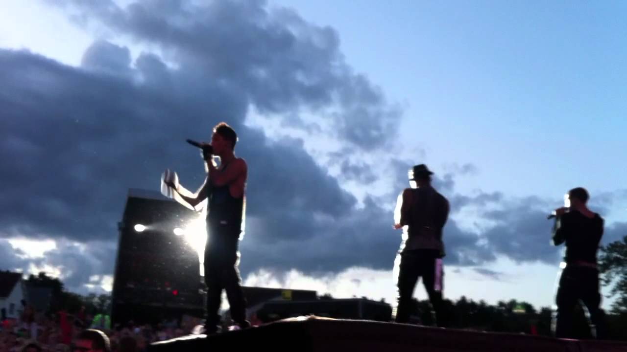 JLS @ Alton Towers Live - Price Tag (Cover) 19/6/2011