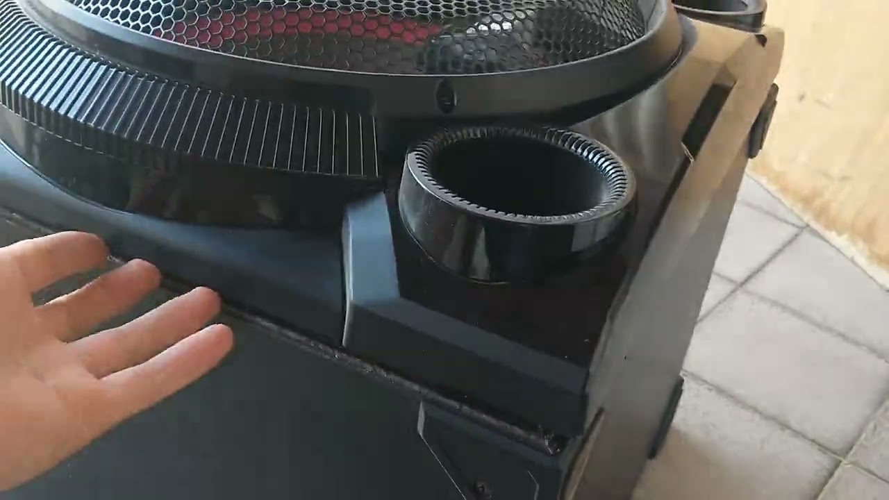 como abrir caixa de som do LG XBOOM .parte 1