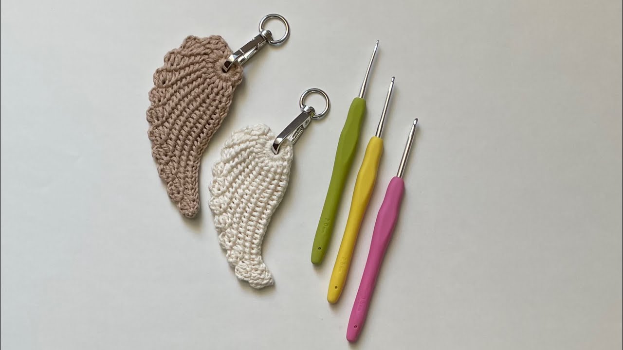 Crochet - Angle’s Wings Keychain/Keyring - Tunisian Crochet Pattern