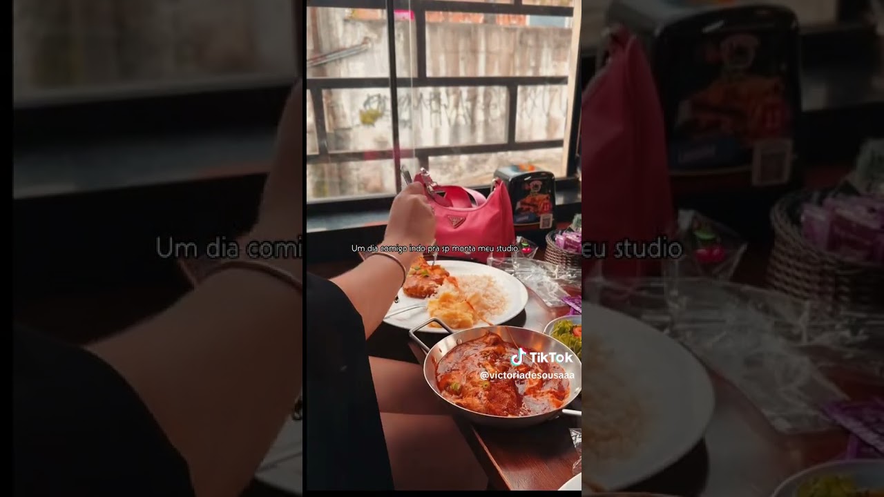 A vic indo pra sp amonta o studio dela. 😻🫶🏼 vcs que o arroba do studio dela