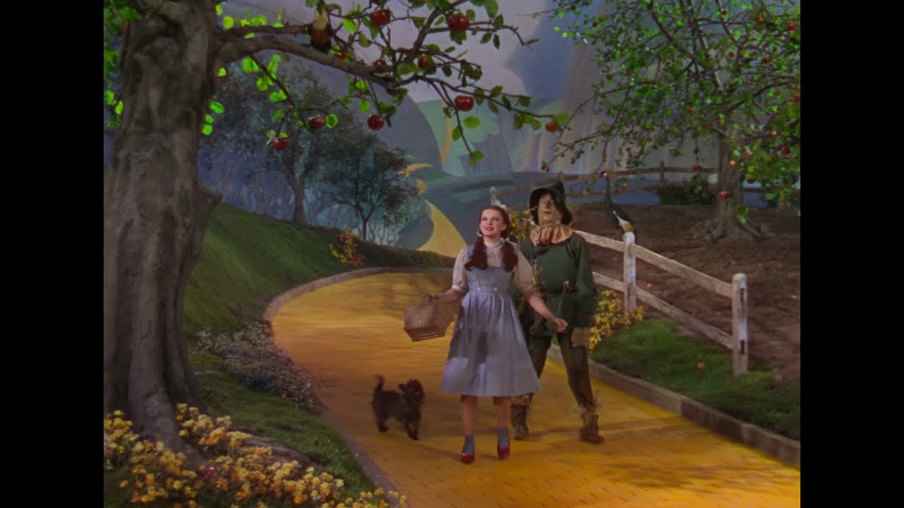 The Wizard of Oz 1939 Apple tree scene 4K