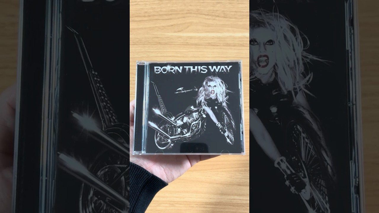 Lady Gaga - Born This Way CD Unboxing
